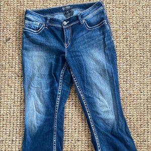 Women’s silver jeans, suki